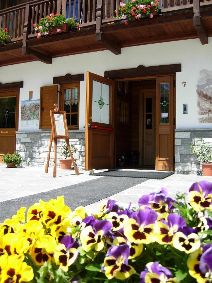 Gressoney-la-Trinité Residence Oberteil מראה חיצוני תמונה